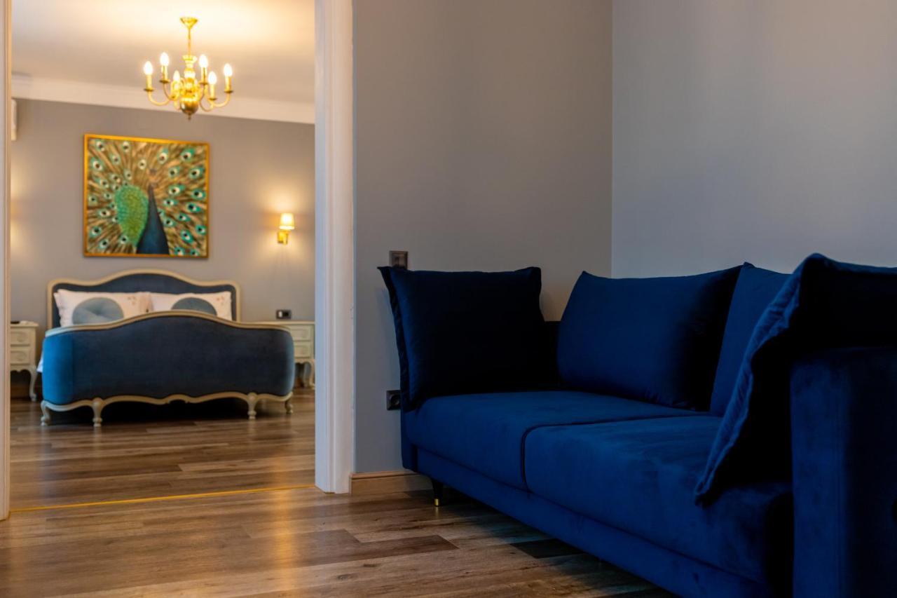 Апартаменты The Corner House Хунедоара Экстерьер фото